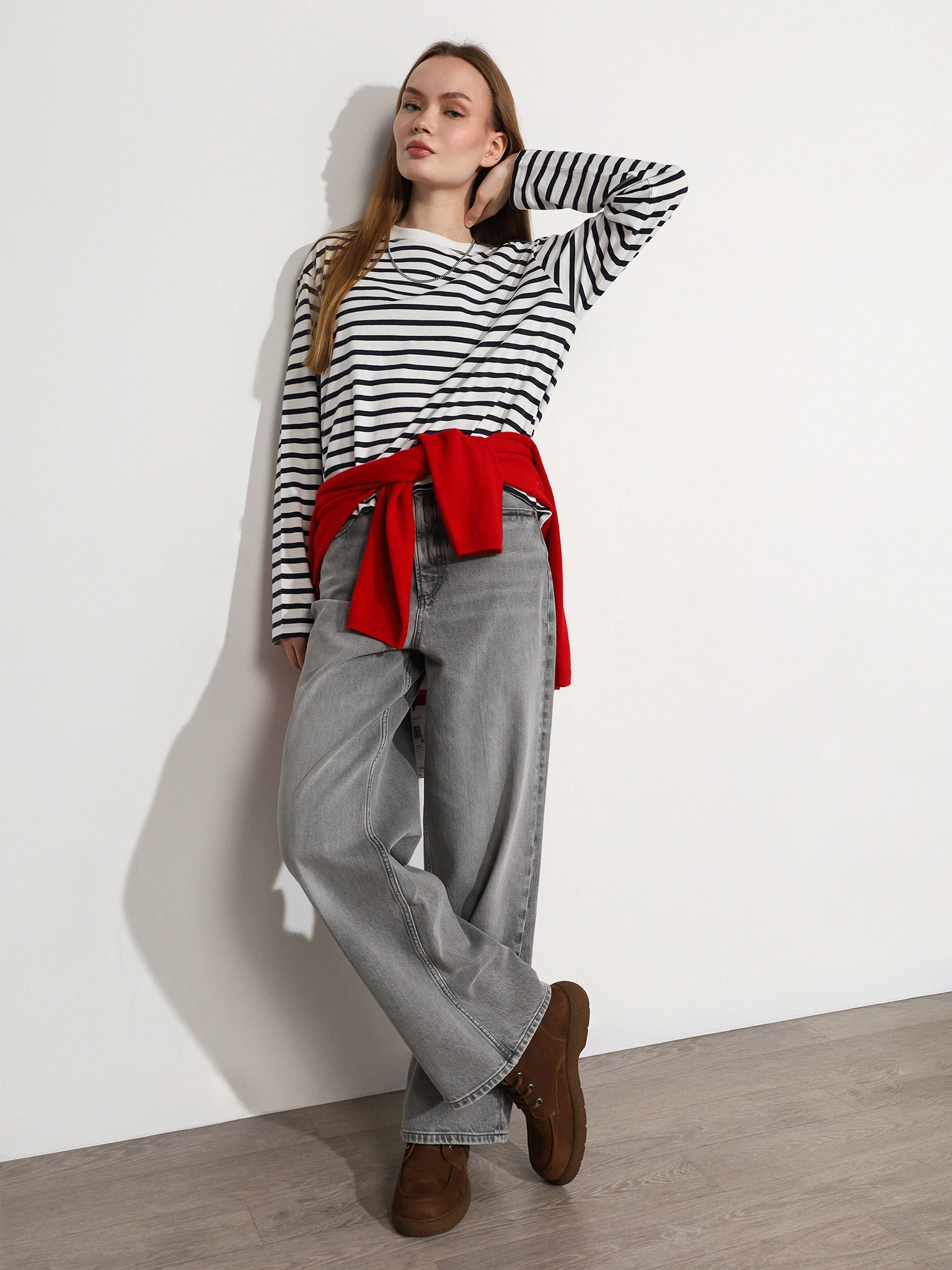 Футболка белого цвета в полоску из хлопка